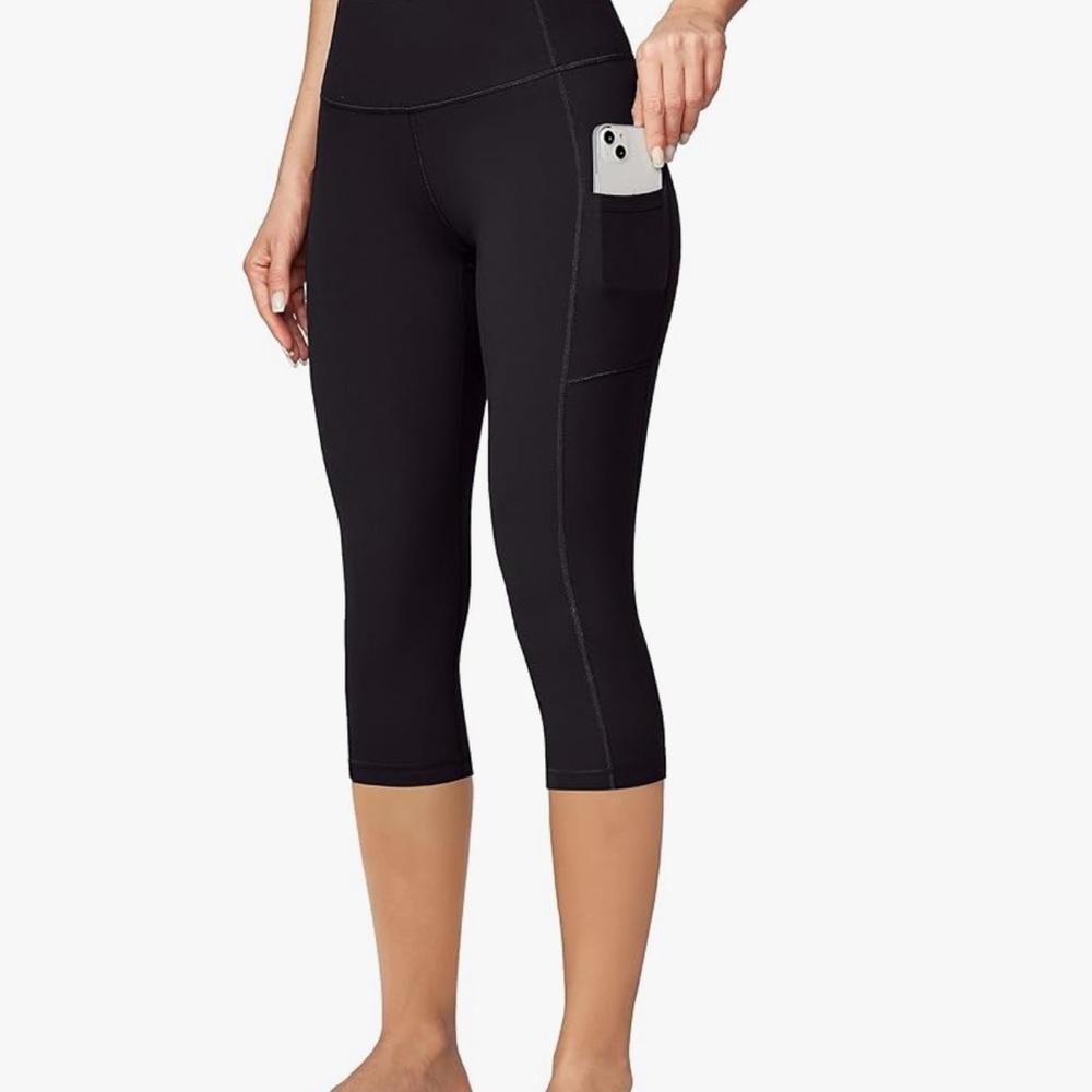 Black Women's Capri Leggings